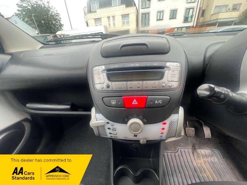 2013 TOYOTA AYGO 2013 TOYOTA AYGO