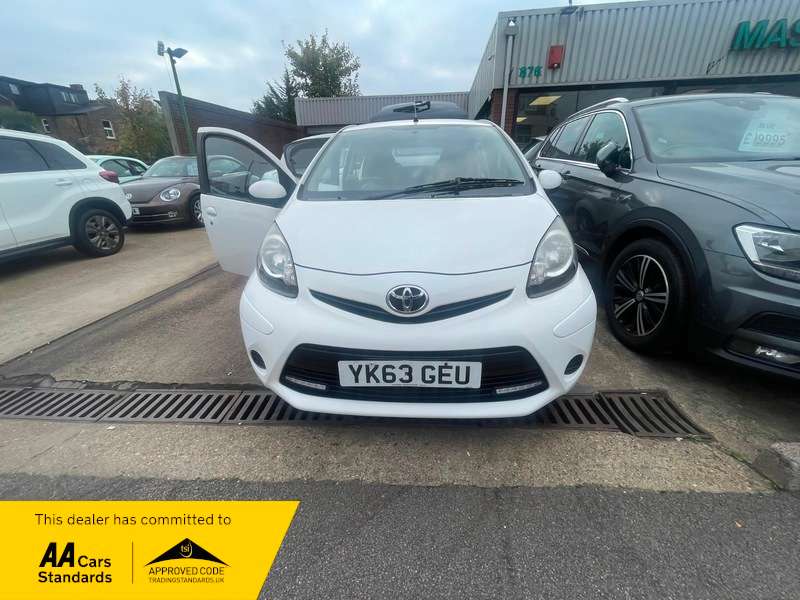 2013 TOYOTA AYGO 2013 TOYOTA AYGO