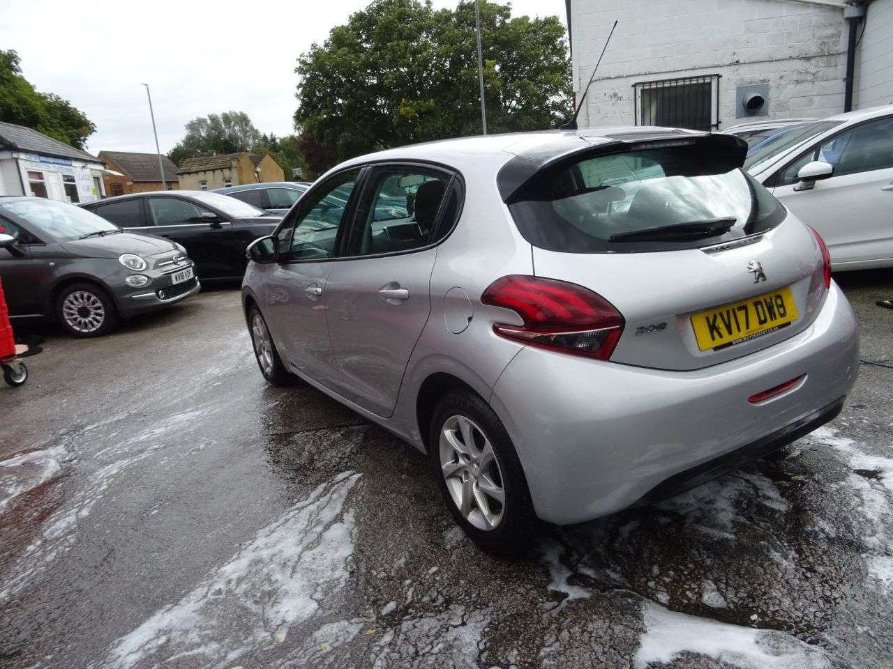 2017 PEUGEOT 208 2017 PEUGEOT 208