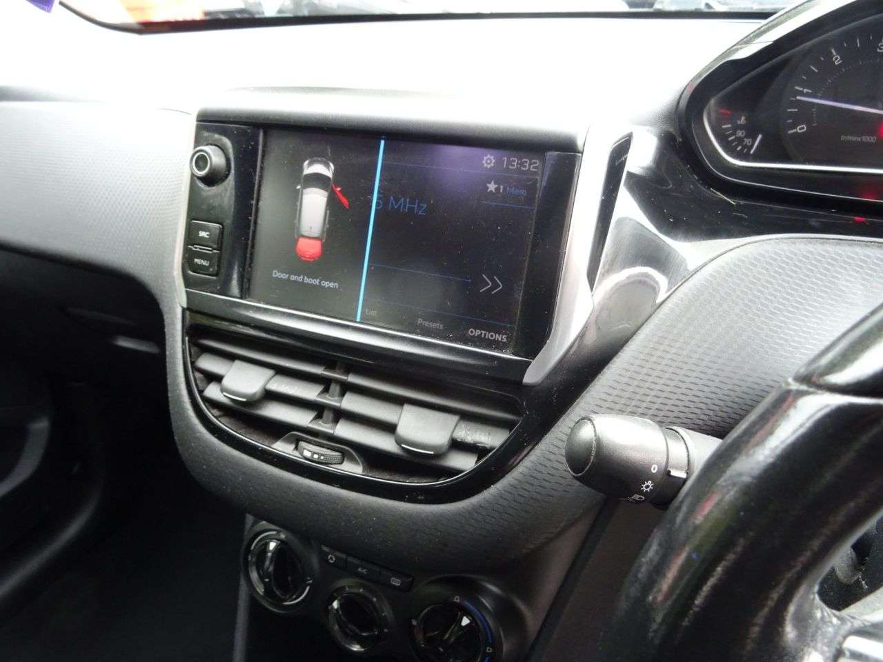 2017 PEUGEOT 208 2017 PEUGEOT 208