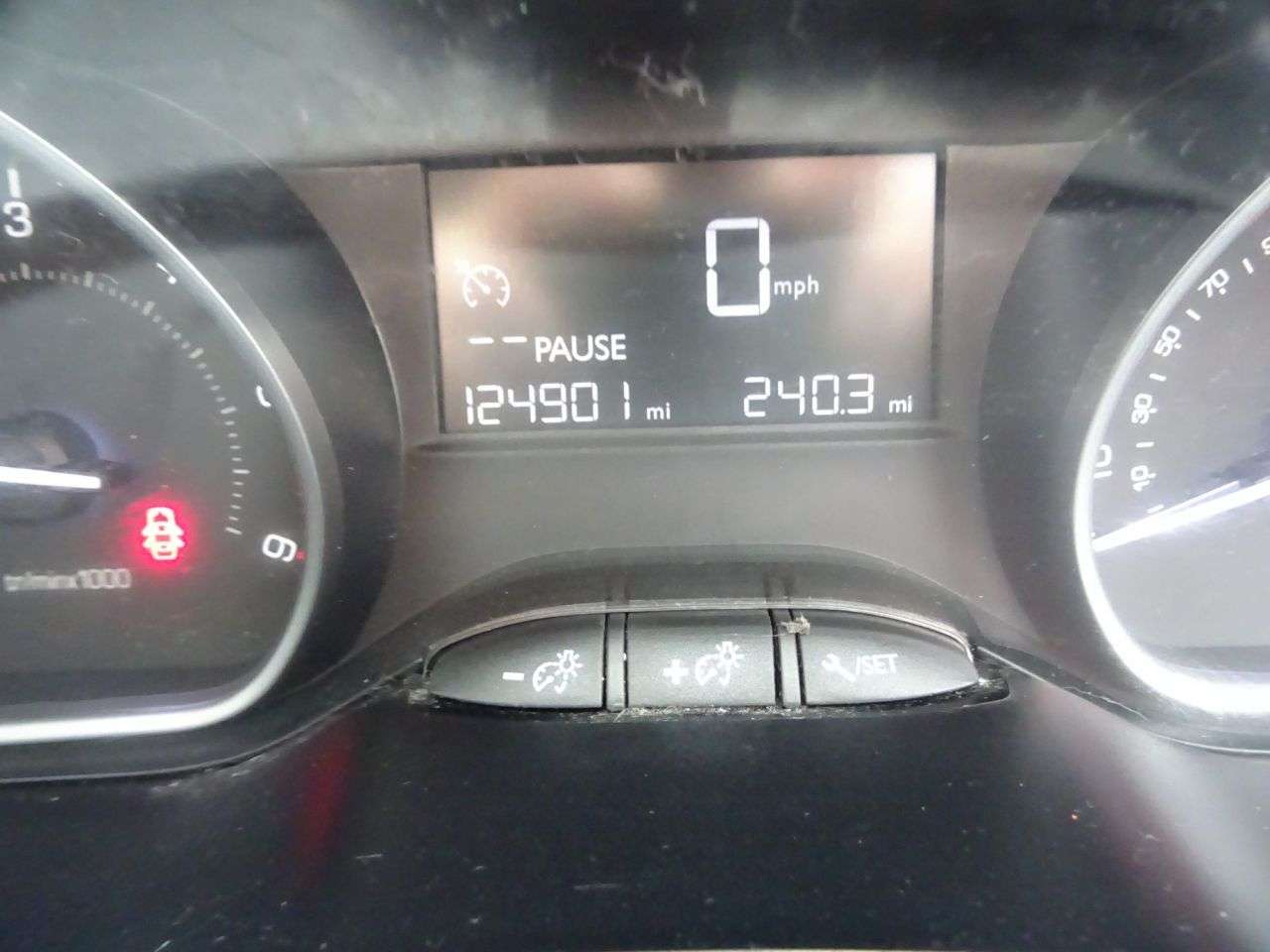 2017 PEUGEOT 208 2017 PEUGEOT 208