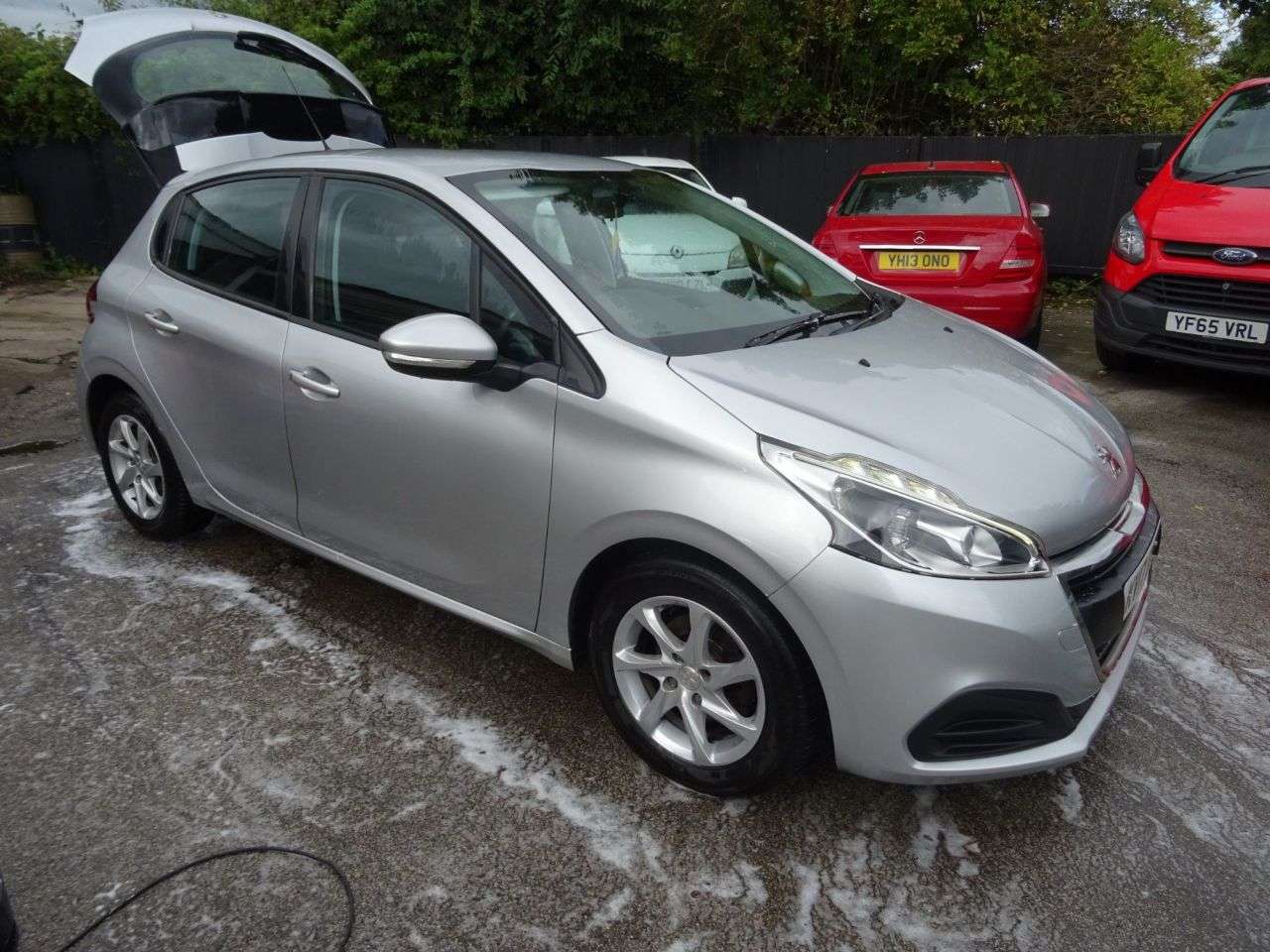 2017 PEUGEOT 208 2017 PEUGEOT 208