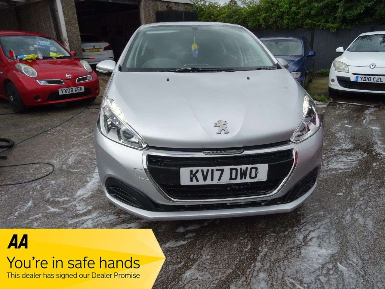 2017 PEUGEOT 208 2017 PEUGEOT 208