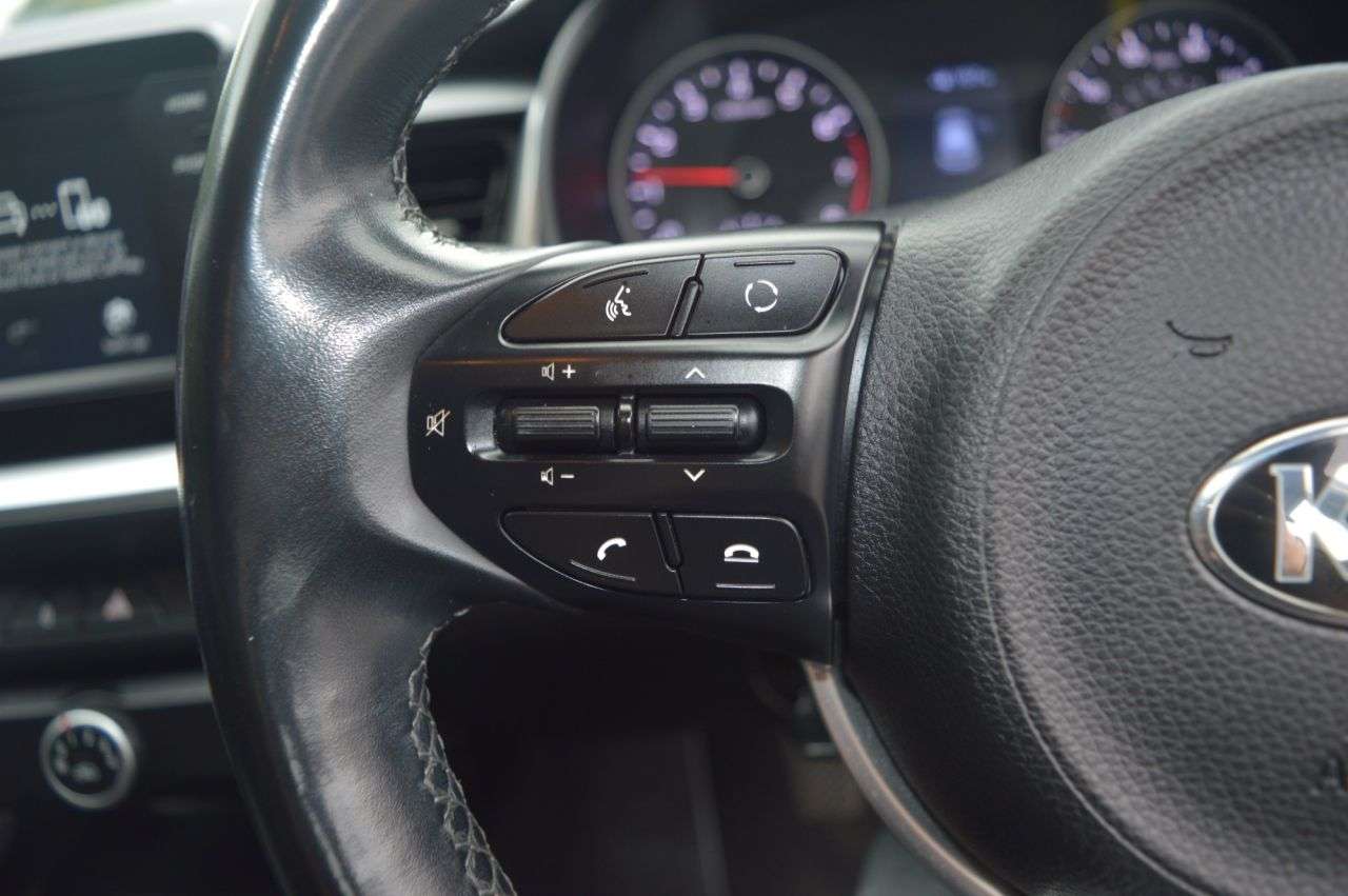 2018 KIA STONIC 2018 KIA STONIC