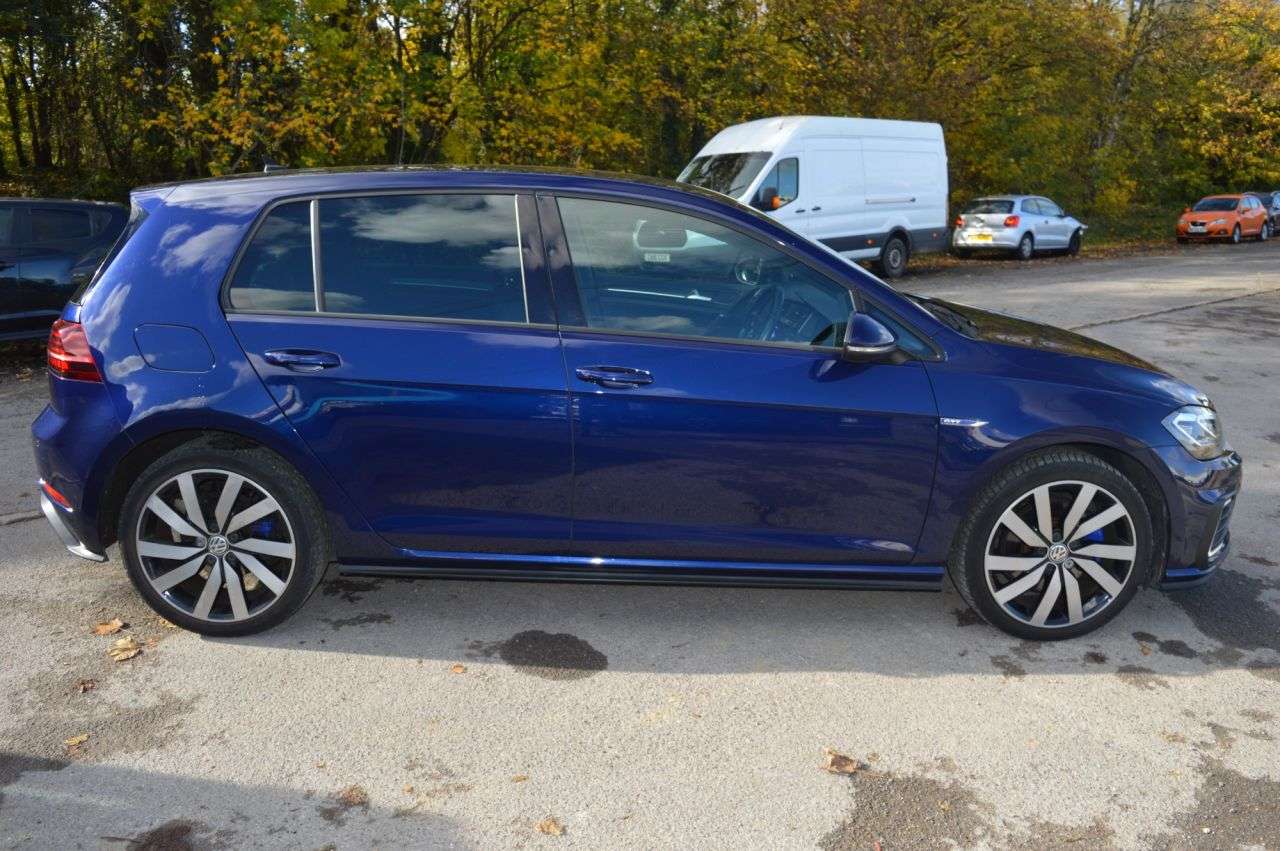 2017 VOLKSWAGEN GOLF 2017 VOLKSWAGEN GOLF
