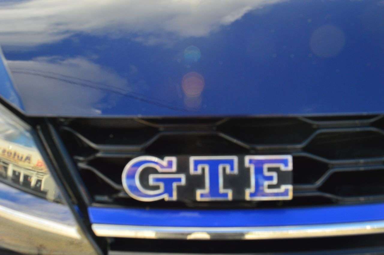 2017 VOLKSWAGEN GOLF 2017 VOLKSWAGEN GOLF