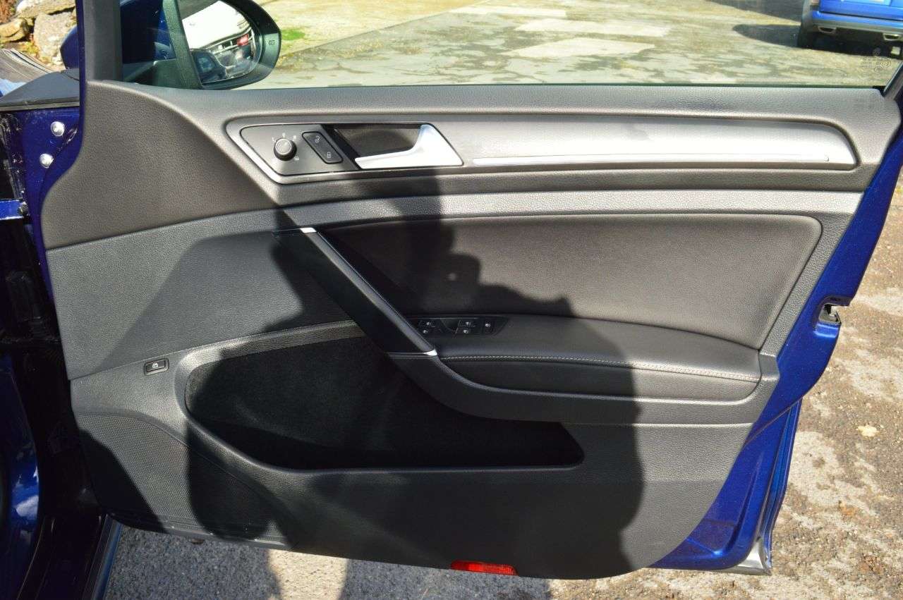 2017 VOLKSWAGEN GOLF 2017 VOLKSWAGEN GOLF