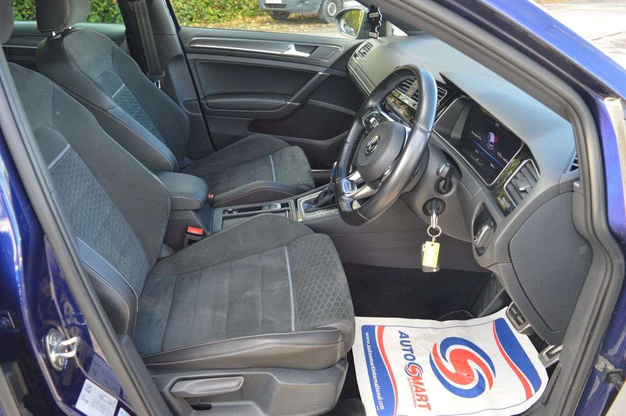 2017 VOLKSWAGEN GOLF 2017 VOLKSWAGEN GOLF