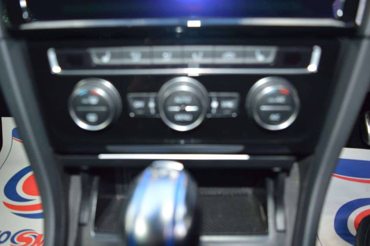 2017 VOLKSWAGEN GOLF 2017 VOLKSWAGEN GOLF