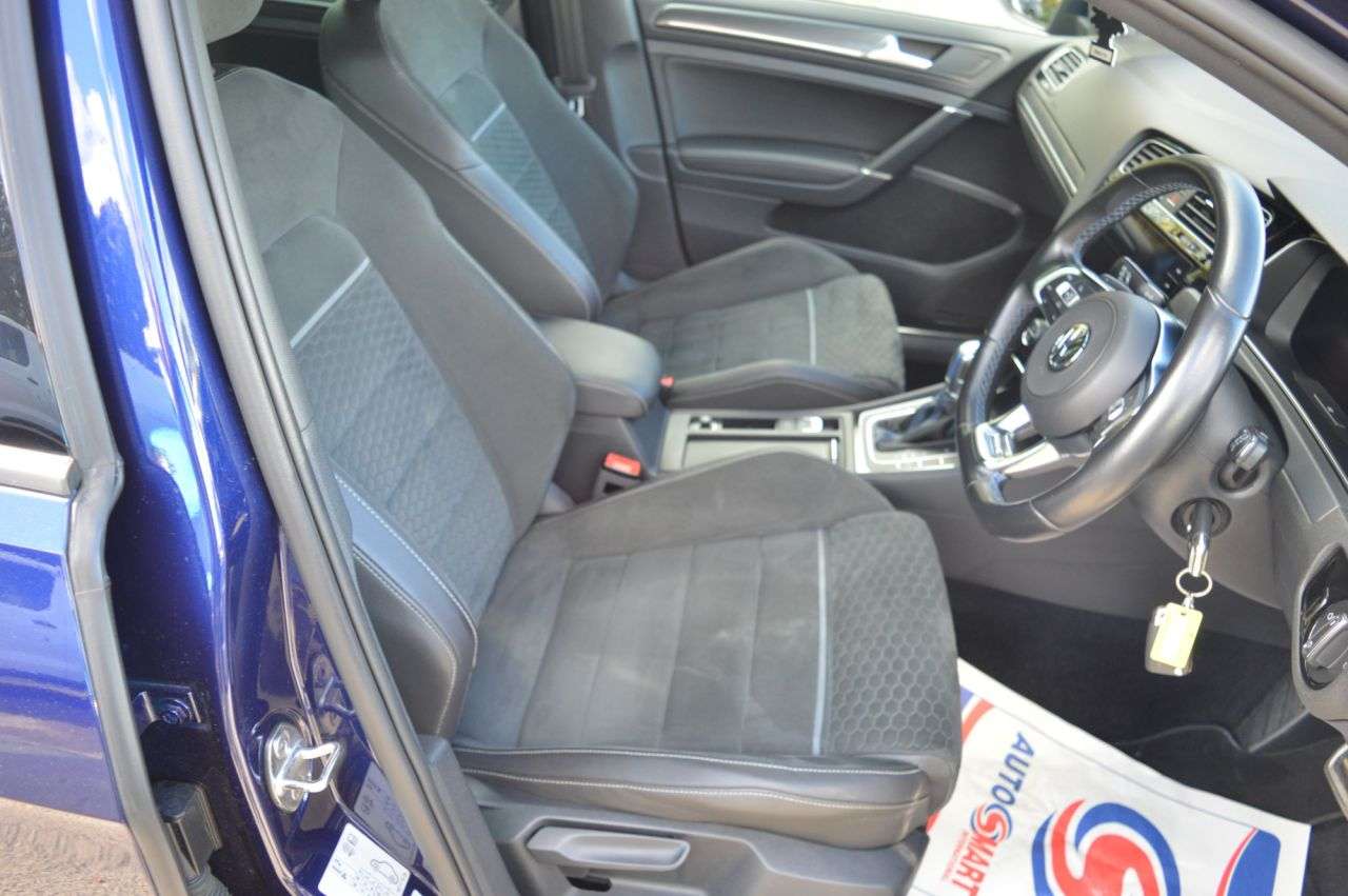 2017 VOLKSWAGEN GOLF 2017 VOLKSWAGEN GOLF