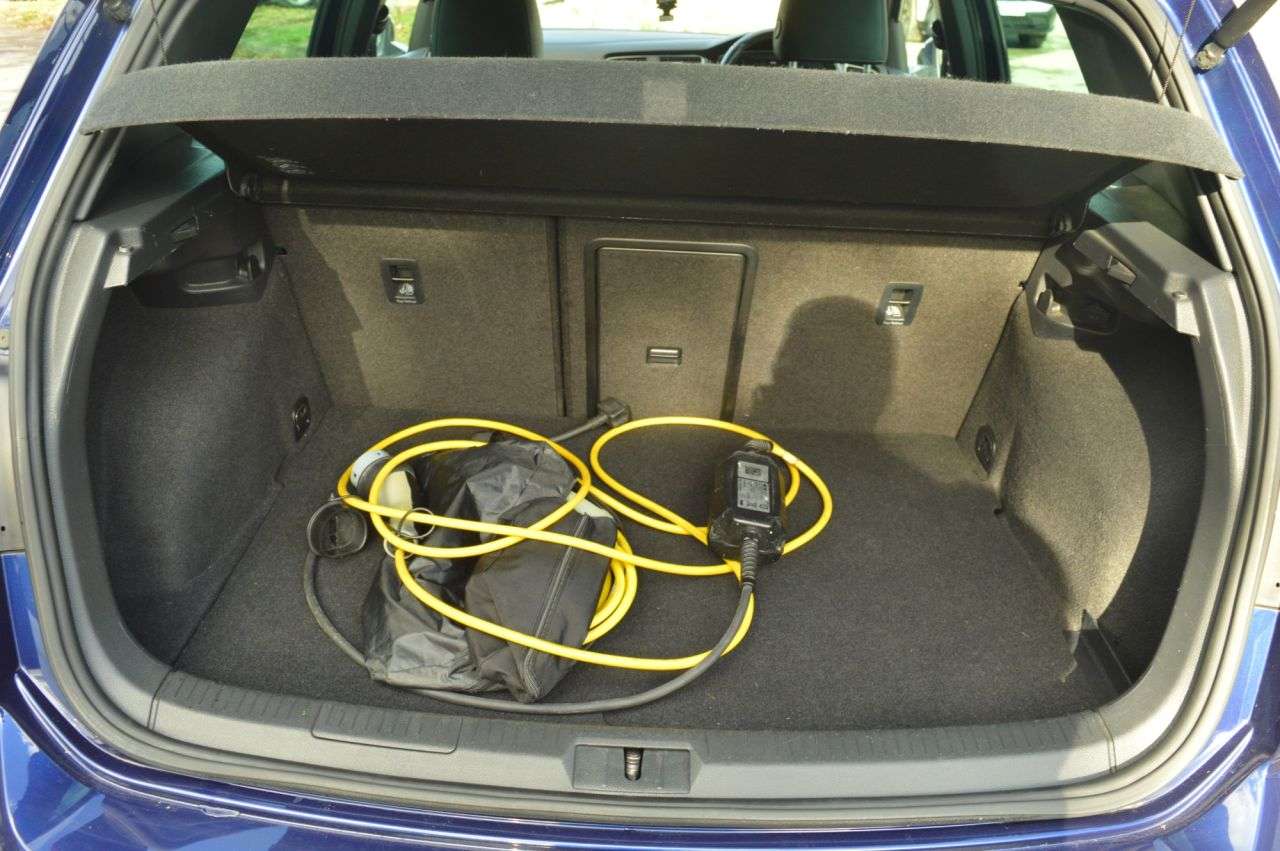 2017 VOLKSWAGEN GOLF 2017 VOLKSWAGEN GOLF