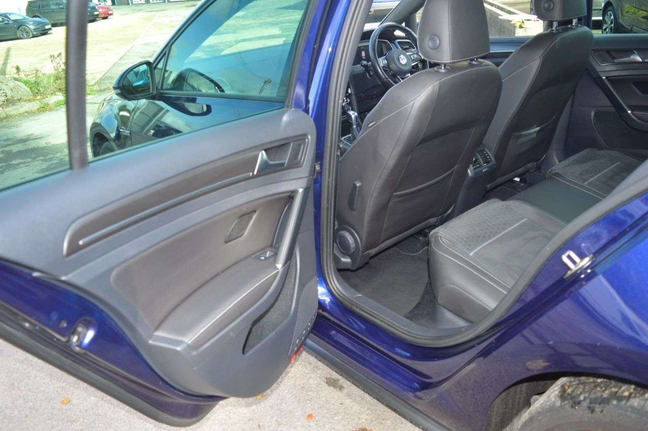 2017 VOLKSWAGEN GOLF 2017 VOLKSWAGEN GOLF