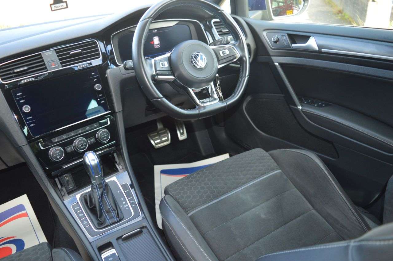2017 VOLKSWAGEN GOLF 2017 VOLKSWAGEN GOLF