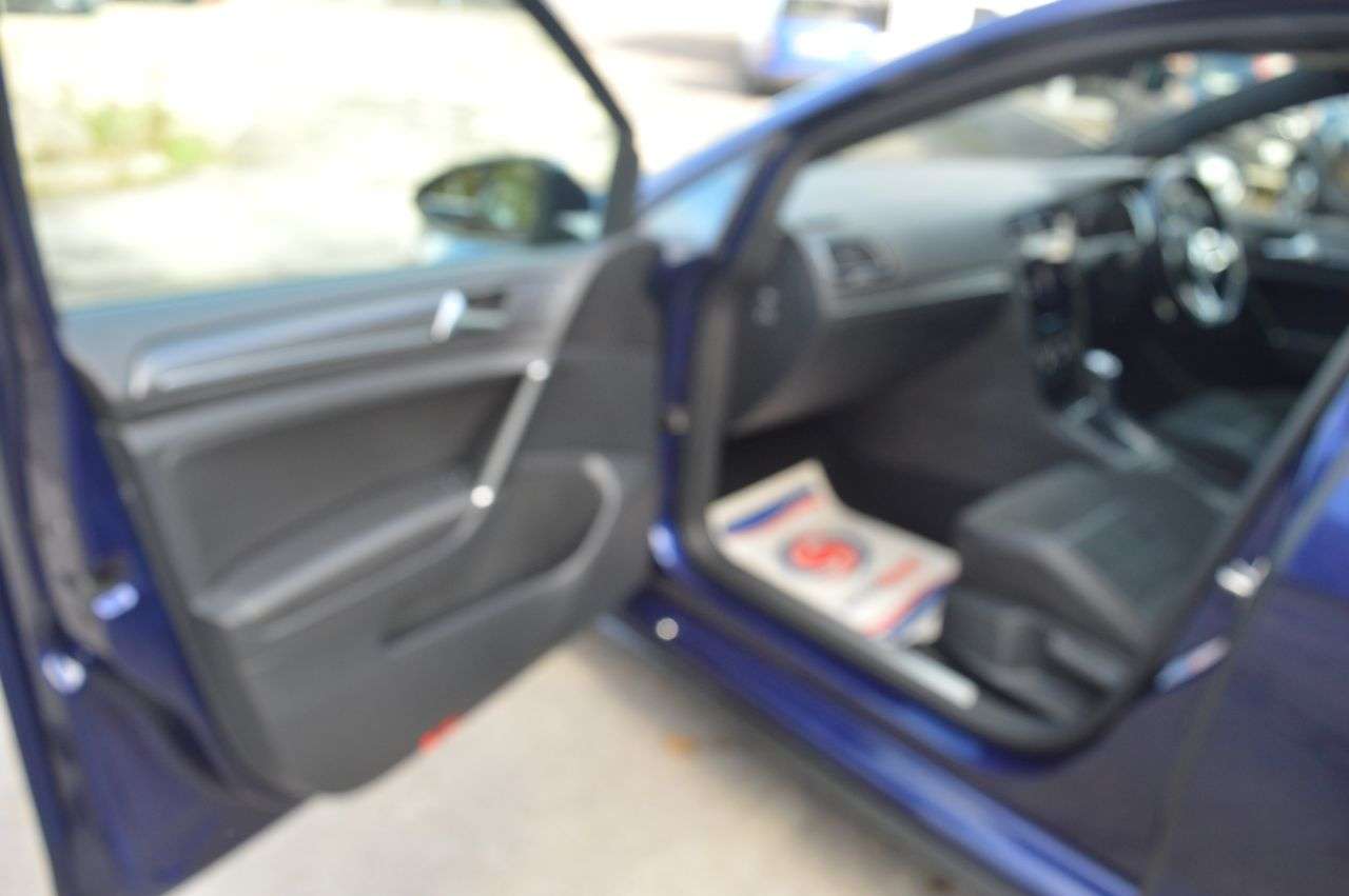 2017 VOLKSWAGEN GOLF 2017 VOLKSWAGEN GOLF