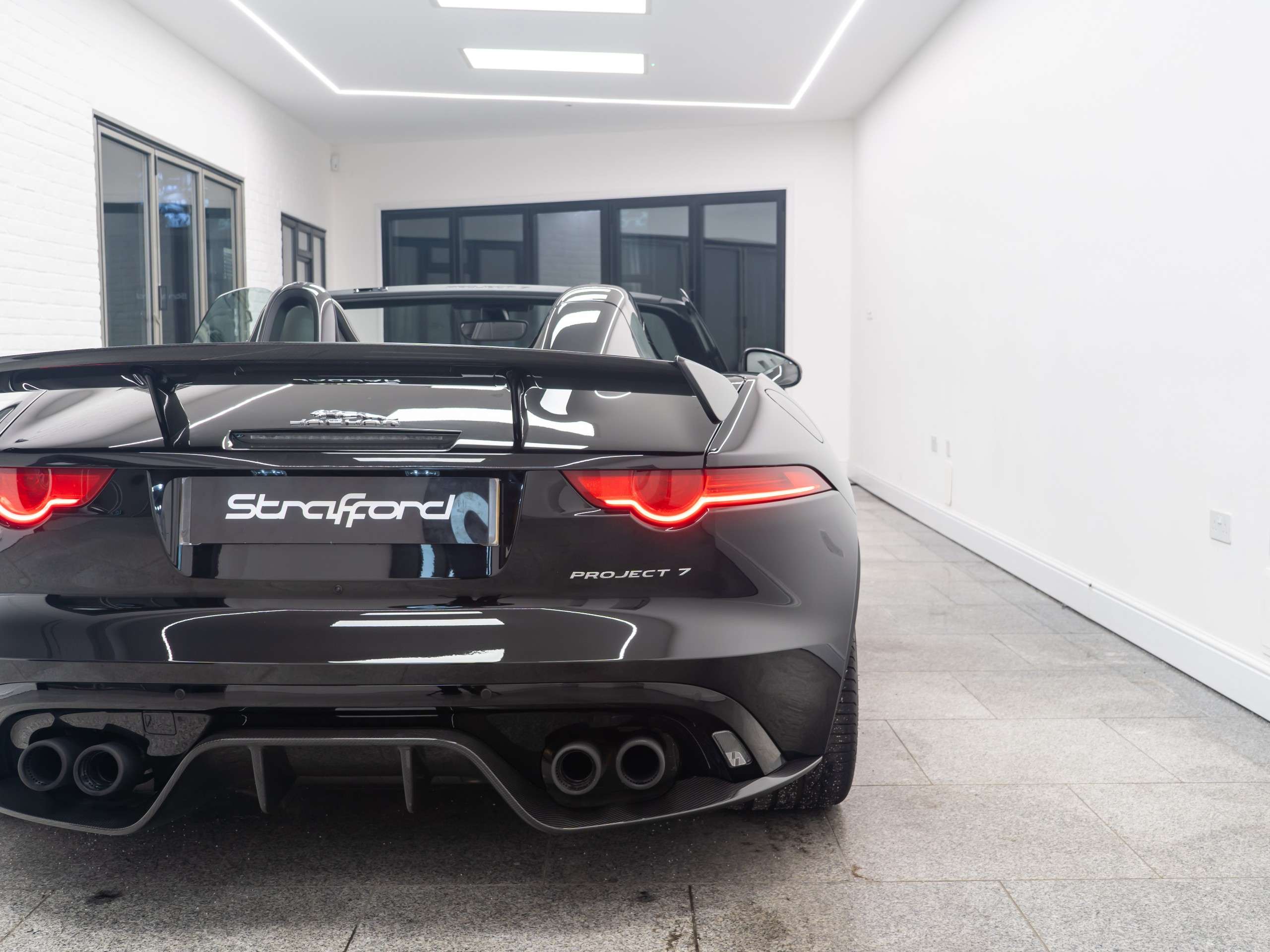 null JAGUAR F-TYPE null JAGUAR F-TYPE