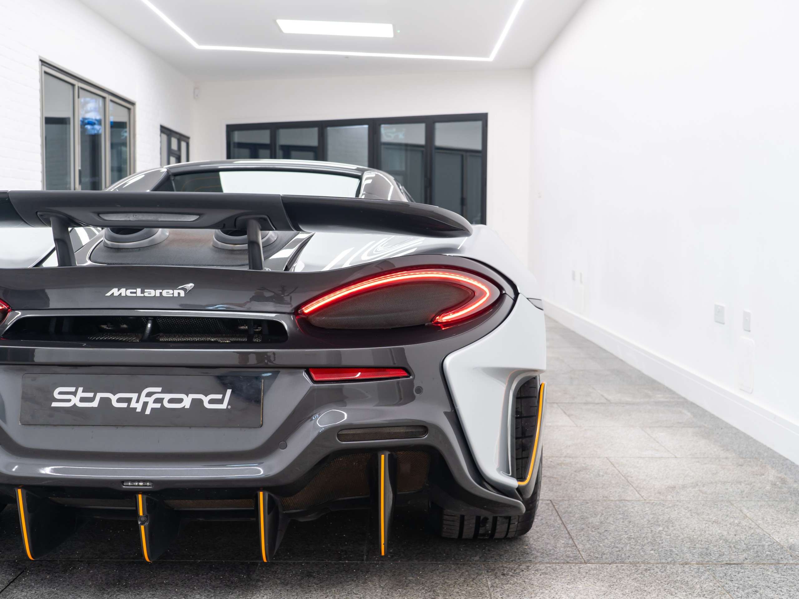 2019 MCLAREN 600LT 2019 MCLAREN 600LT