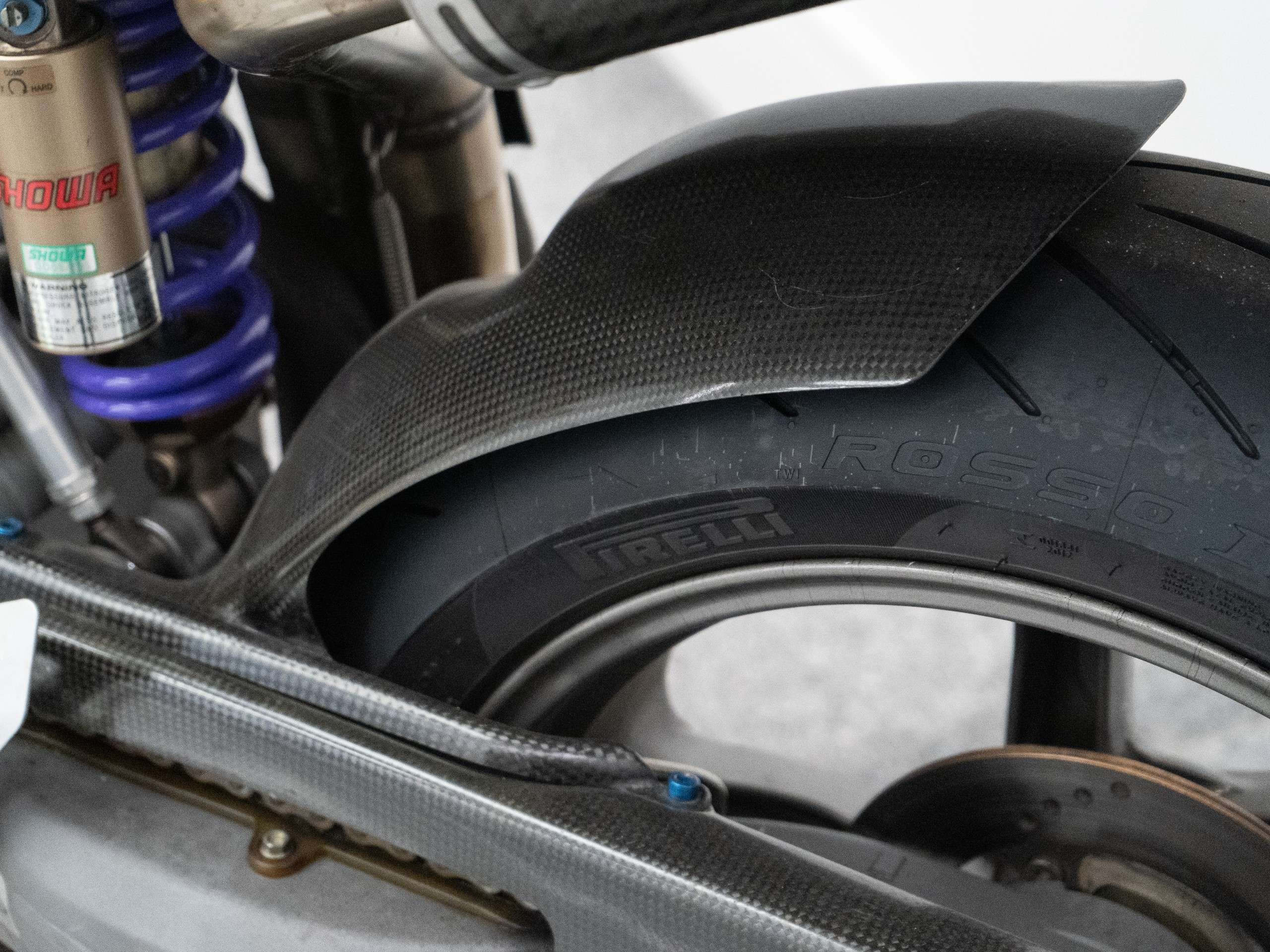 2000 DUCATI 748 2000 DUCATI 748