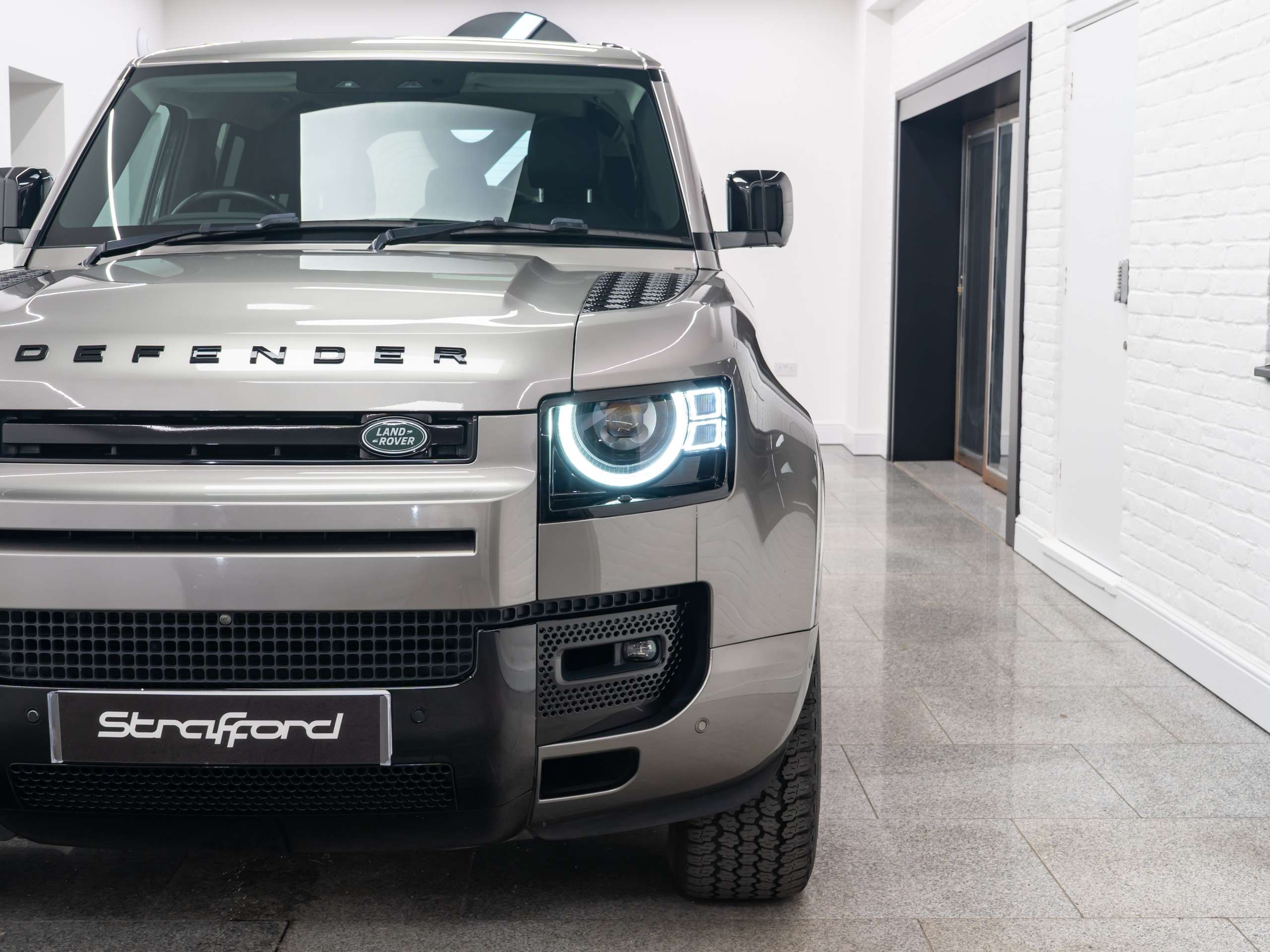 2022 LAND ROVER DEFENDER 110 2022 LAND ROVER DEFENDER 110