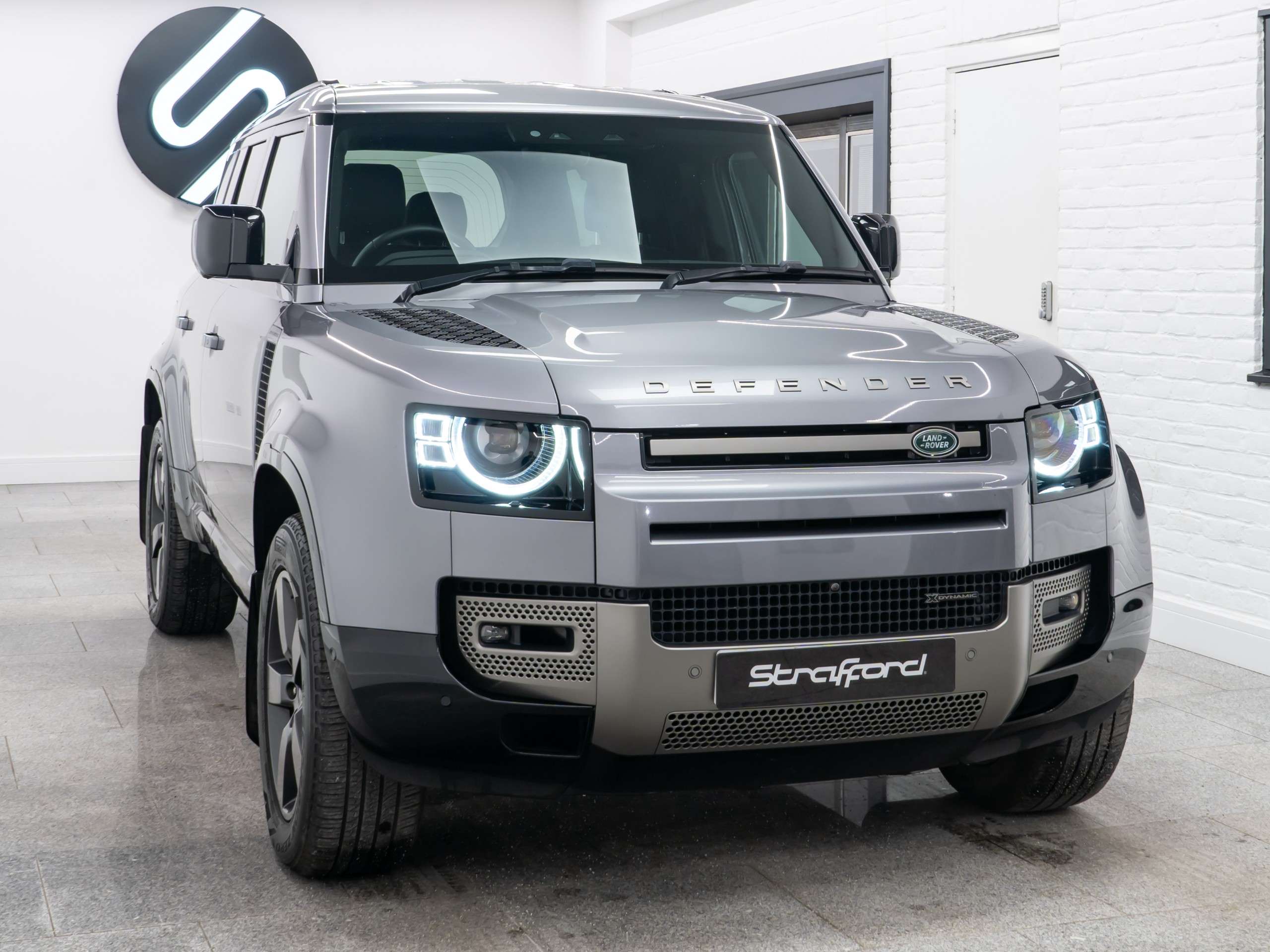 2022 LAND ROVER DEFENDER 110 2022 LAND ROVER DEFENDER 110