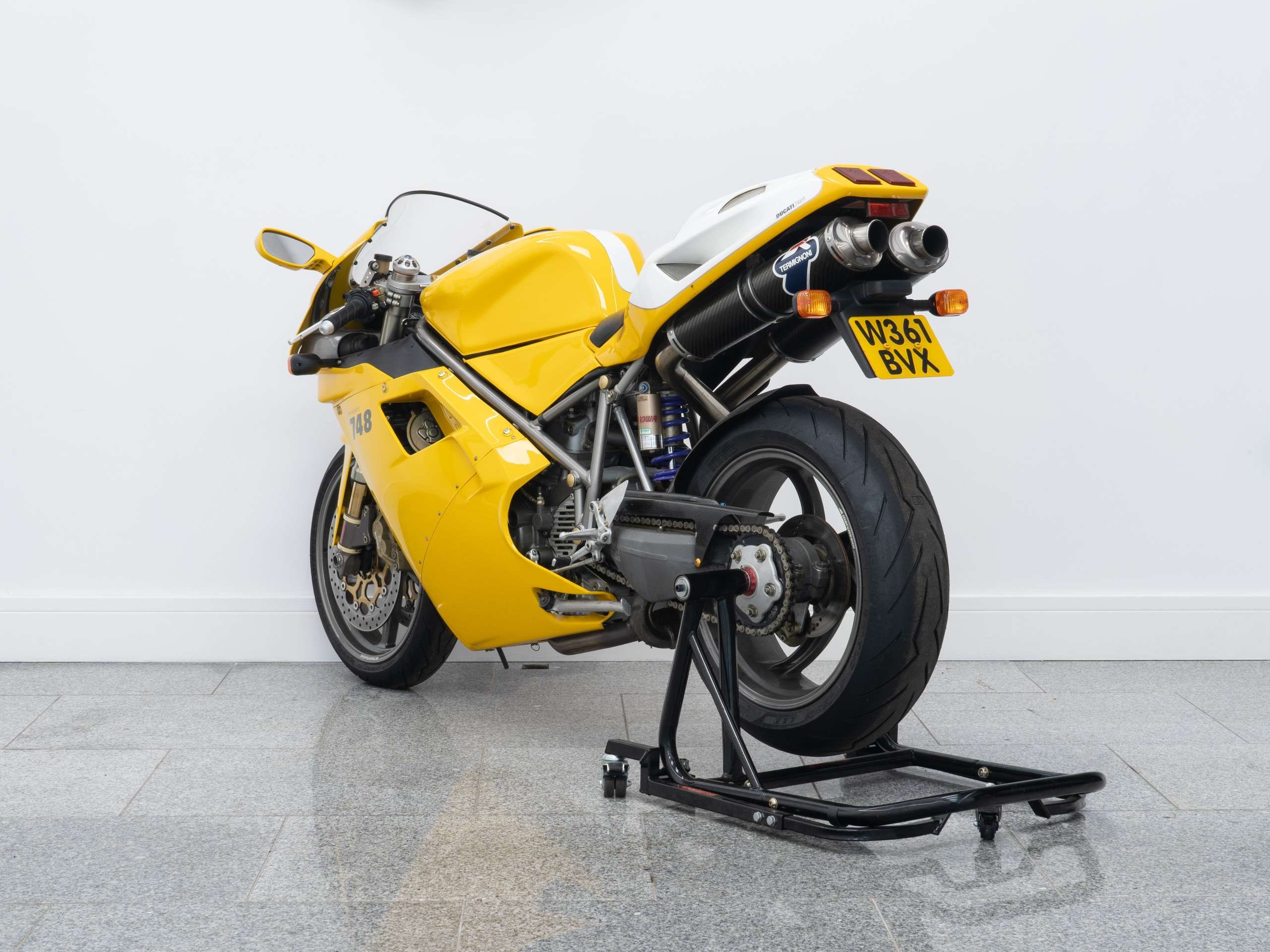 2000 DUCATI 748 2000 DUCATI 748