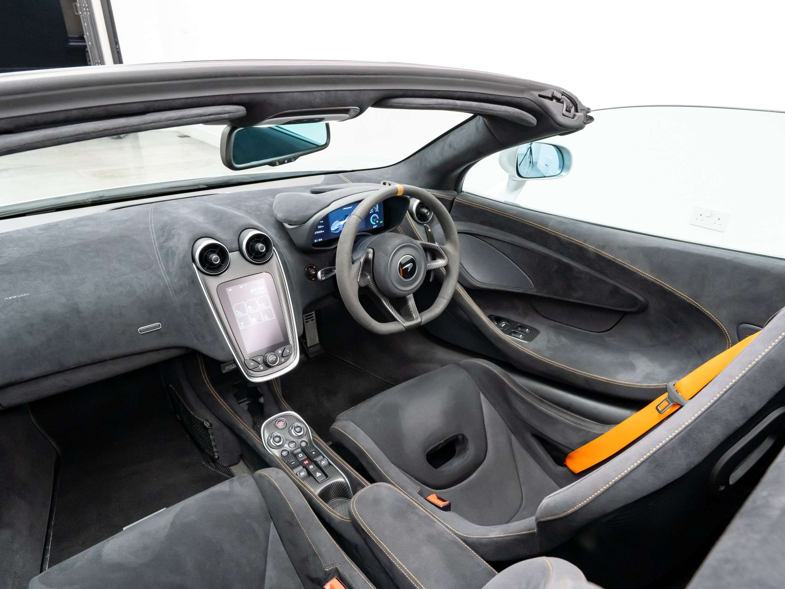 2019 MCLAREN 600LT 2019 MCLAREN 600LT