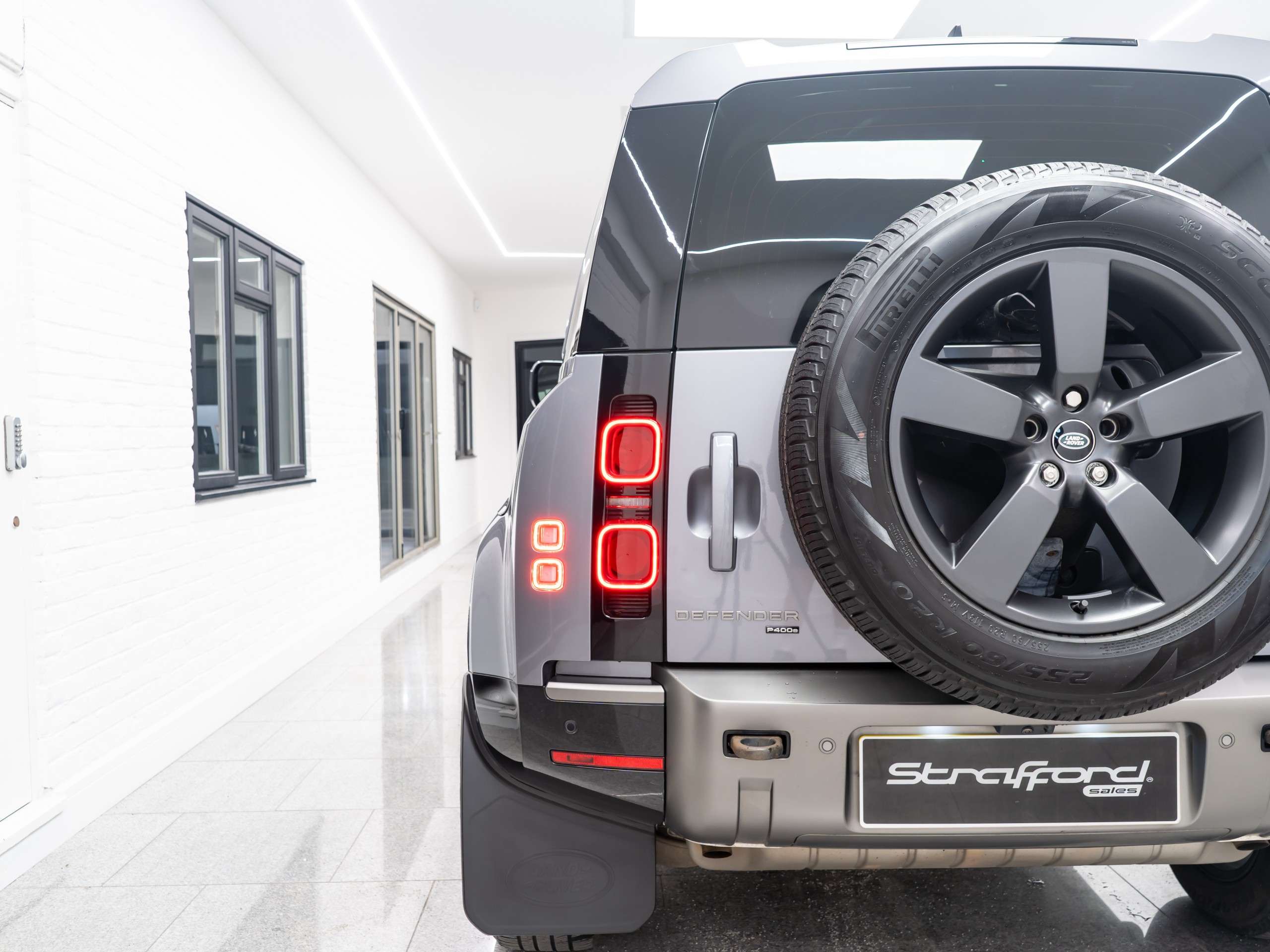 2022 LAND ROVER DEFENDER 110 2022 LAND ROVER DEFENDER 110