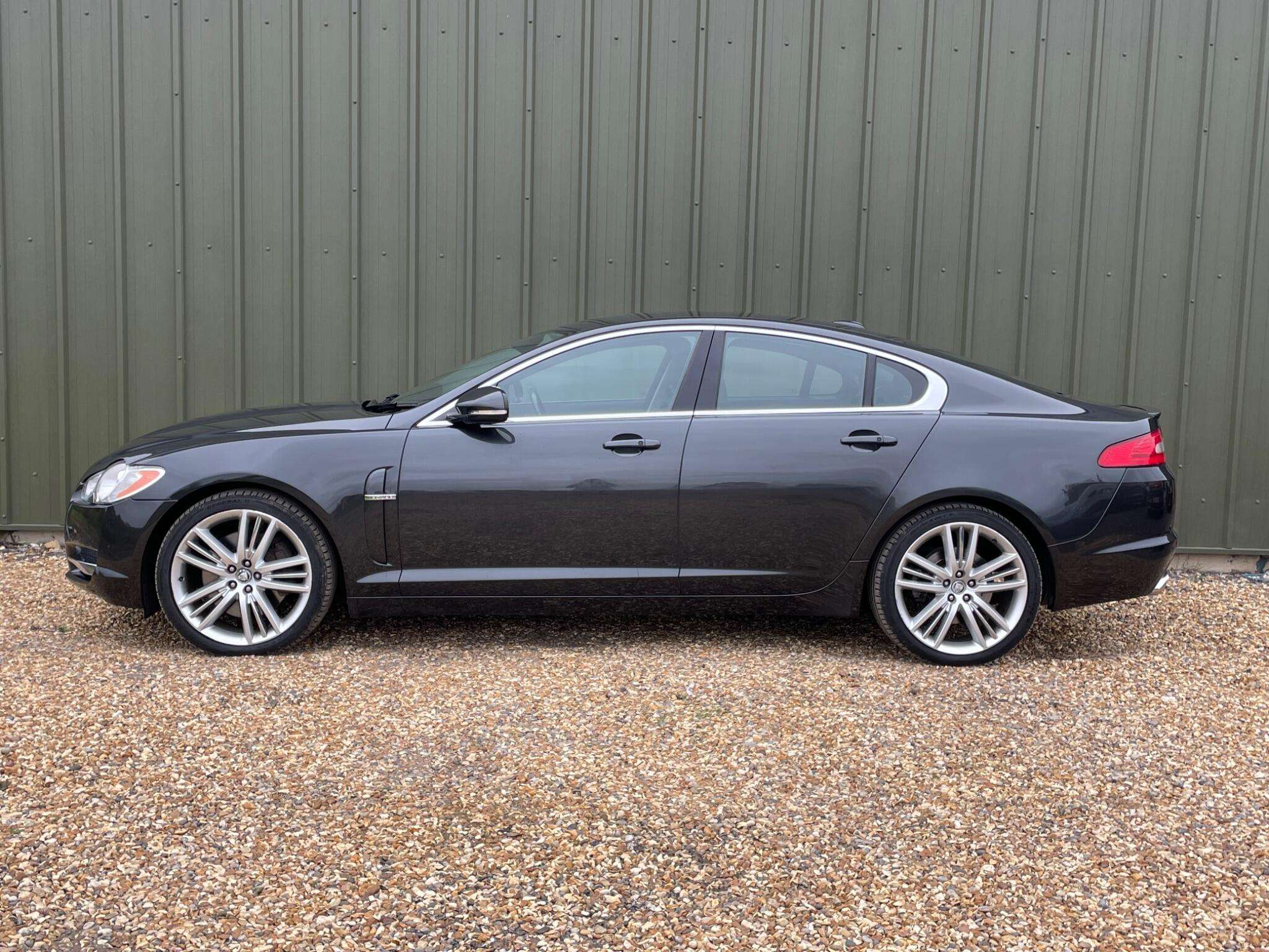 2010 JAGUAR XF 2010 JAGUAR XF