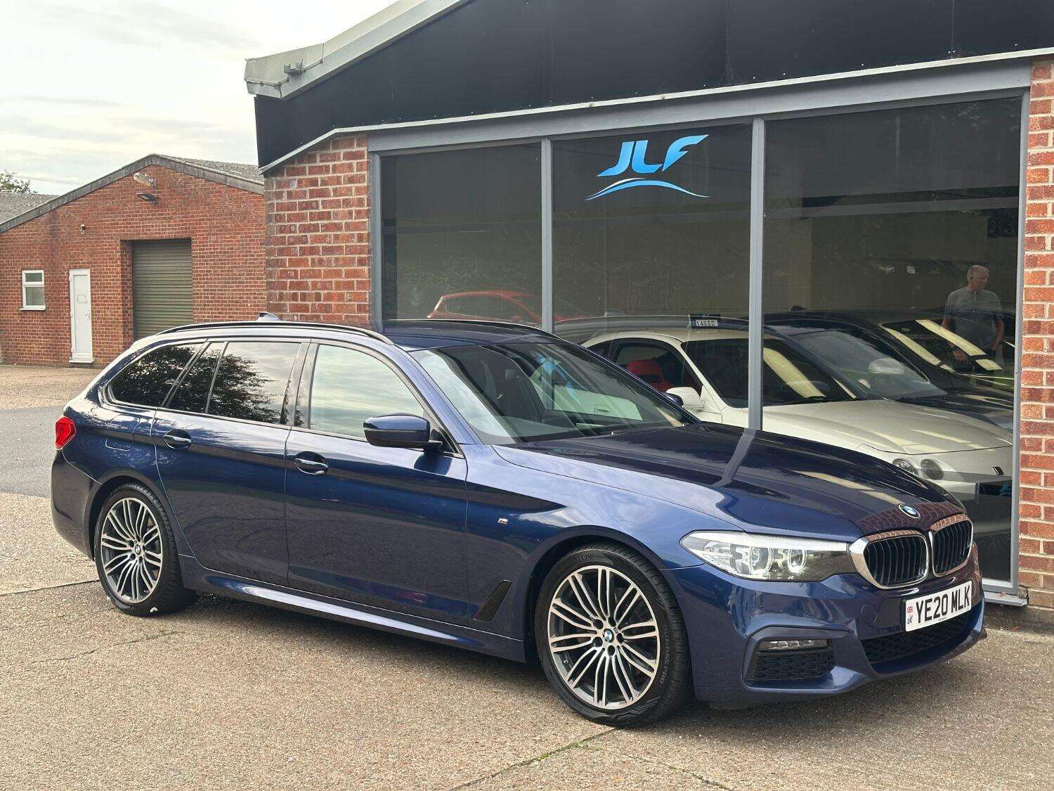 2020 BMW 5 SERIES 2020 BMW 5 SERIES