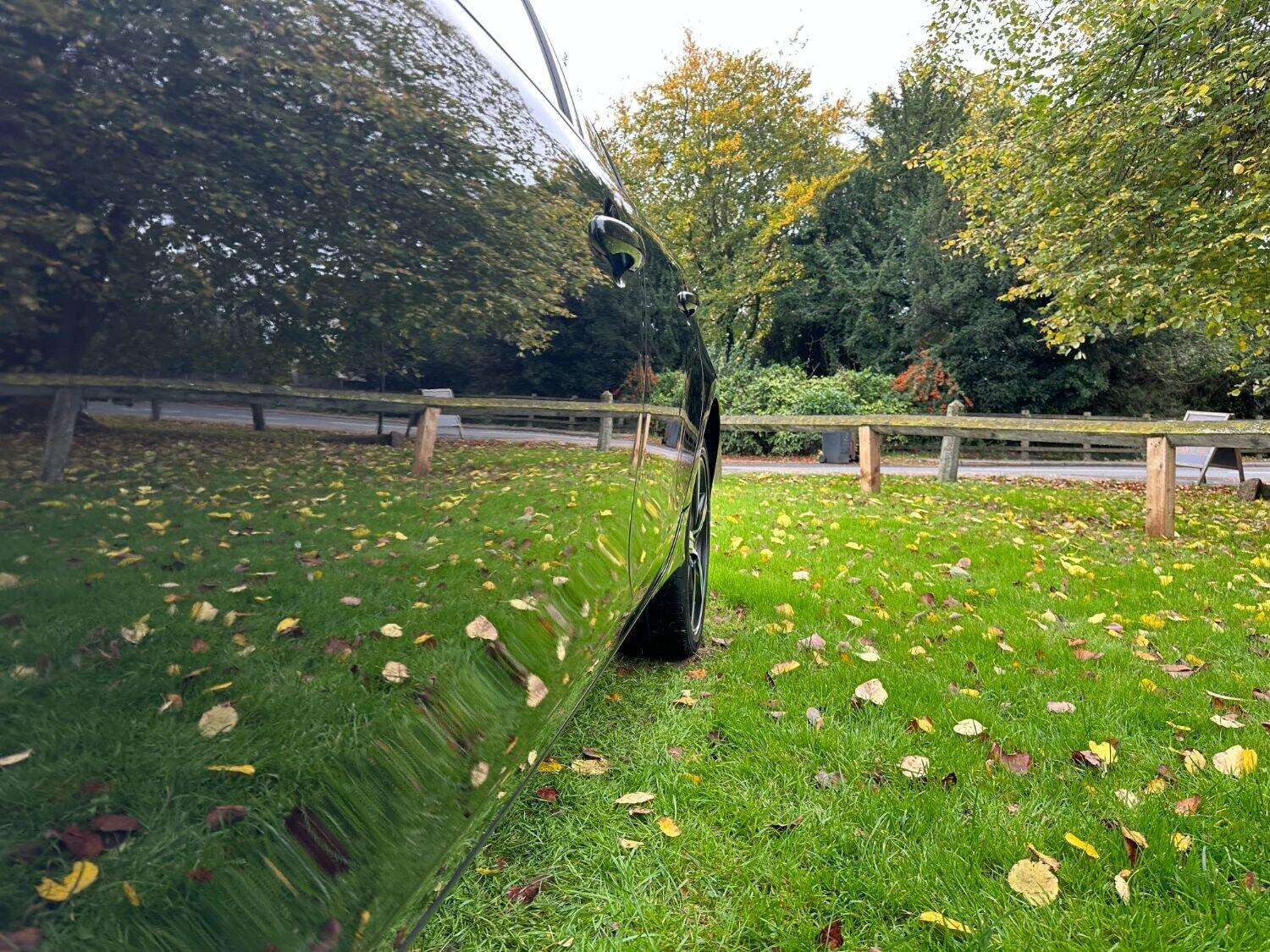 2017 VOLVO V40 2017 VOLVO V40