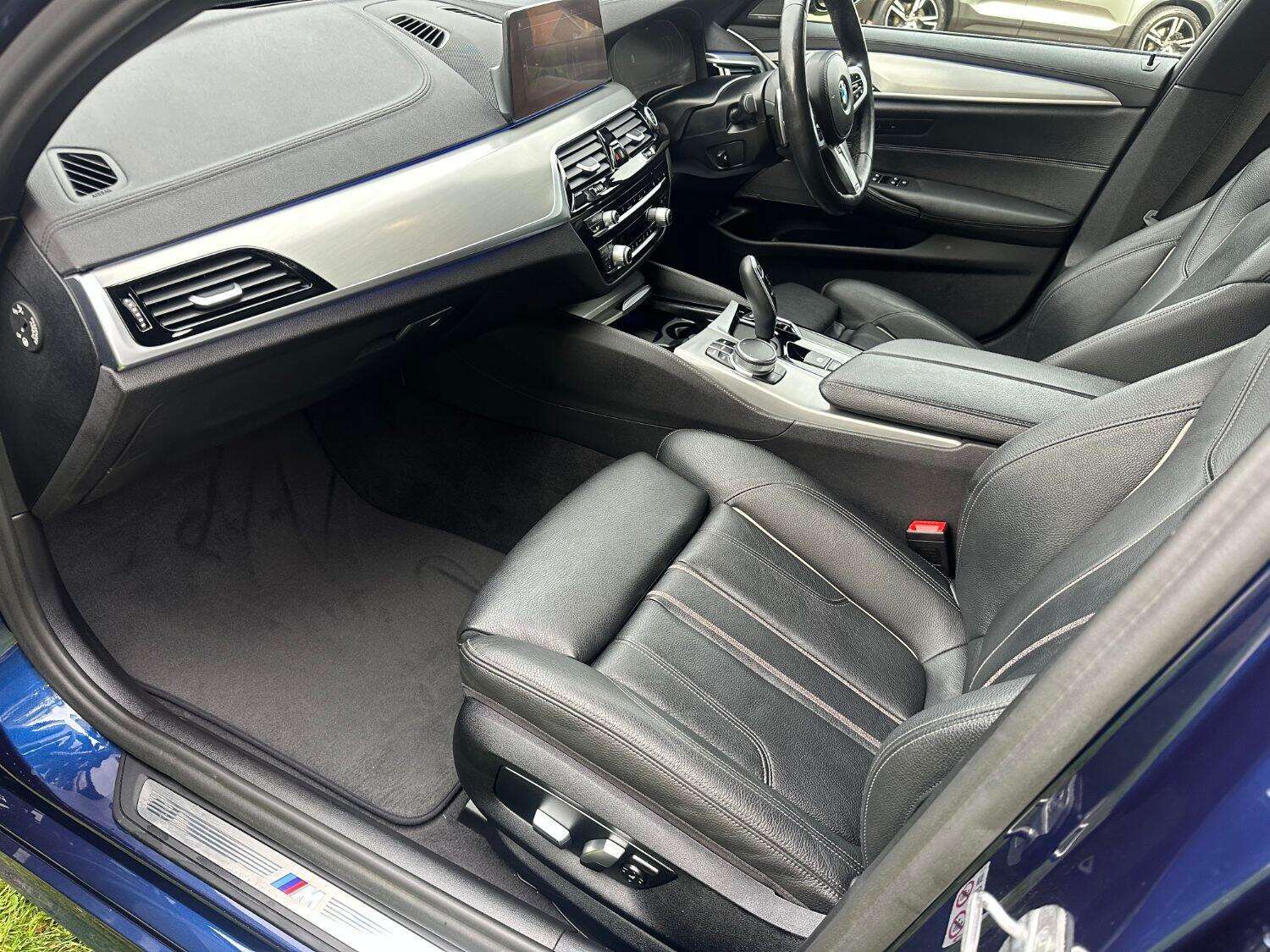 2020 BMW 5 SERIES 2020 BMW 5 SERIES