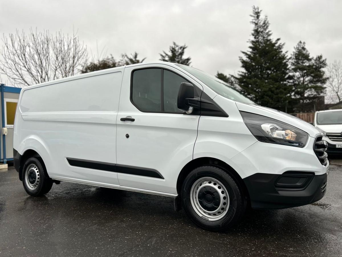 Check out this Ford Transit Custom 2022 Diesel Manual