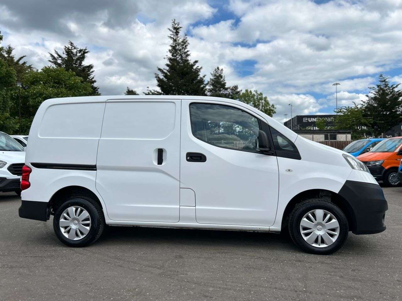 2017 NISSAN NV200 2017 NISSAN NV200