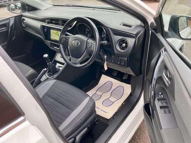 2016 TOYOTA AURIS 2016 TOYOTA AURIS