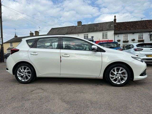 2016 TOYOTA AURIS 2016 TOYOTA AURIS