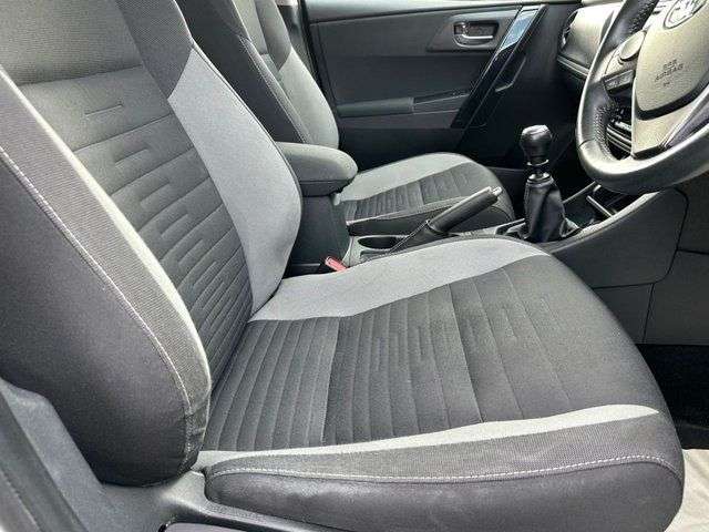 2016 TOYOTA AURIS 2016 TOYOTA AURIS