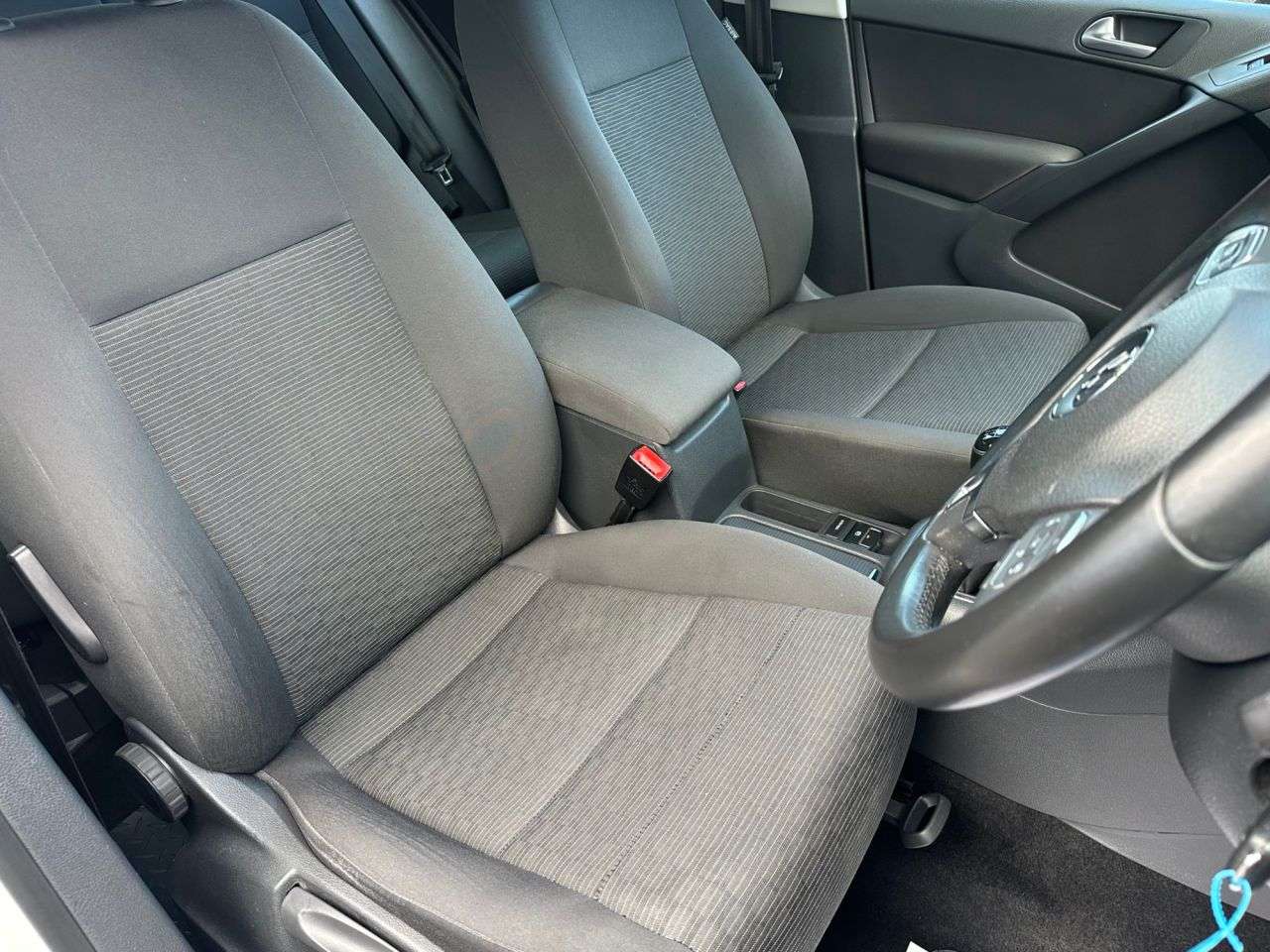 2012 VOLKSWAGEN TIGUAN 2012 VOLKSWAGEN TIGUAN