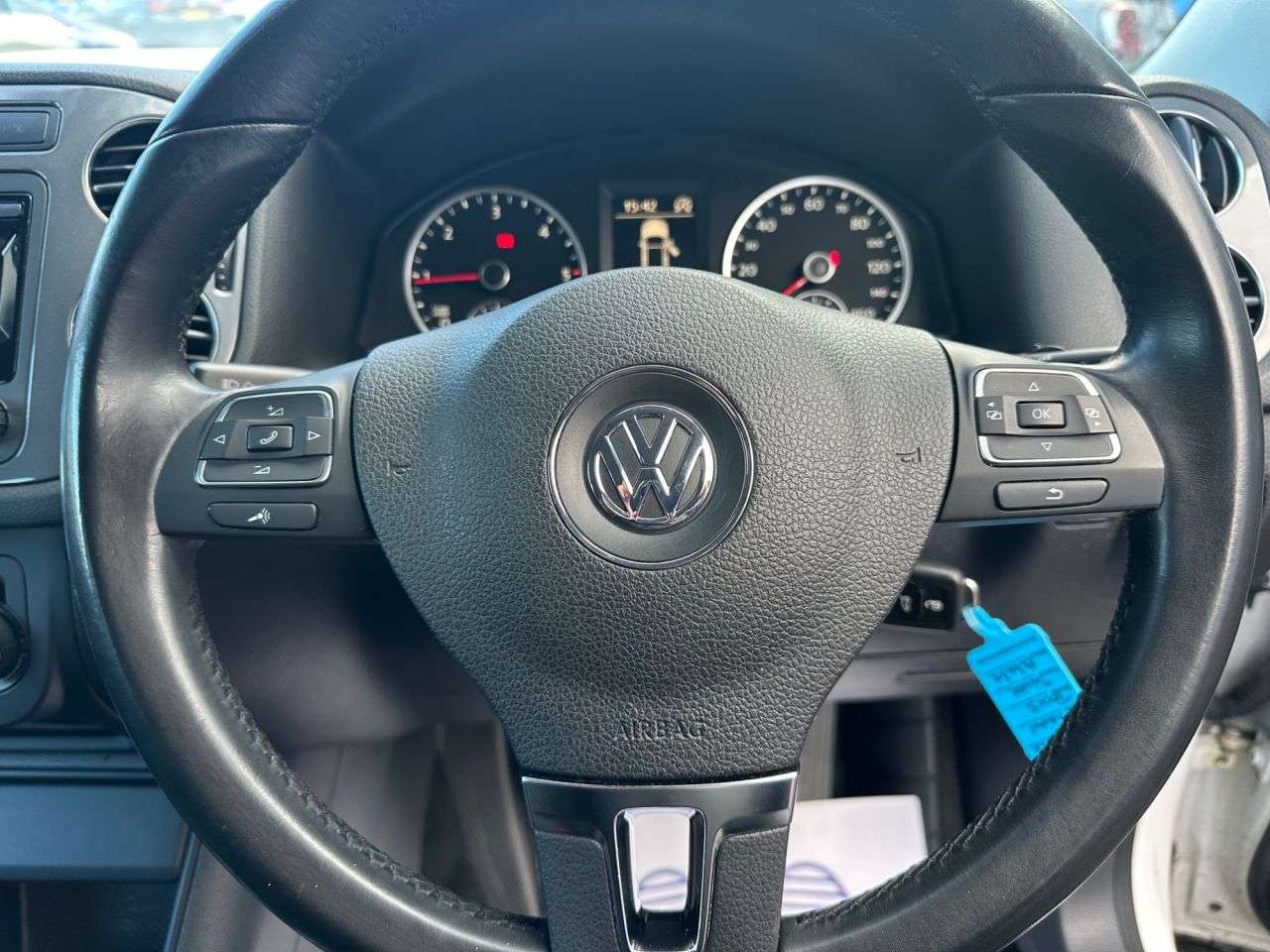 2012 VOLKSWAGEN TIGUAN 2012 VOLKSWAGEN TIGUAN