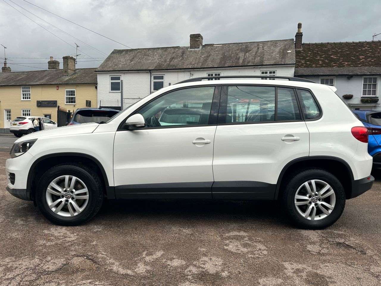 2012 VOLKSWAGEN TIGUAN 2012 VOLKSWAGEN TIGUAN