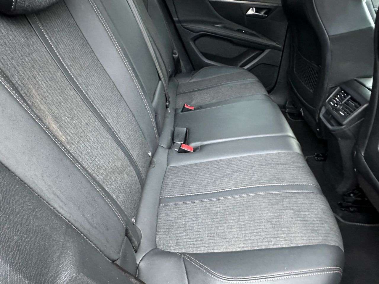 2019 PEUGEOT 3008 2019 PEUGEOT 3008