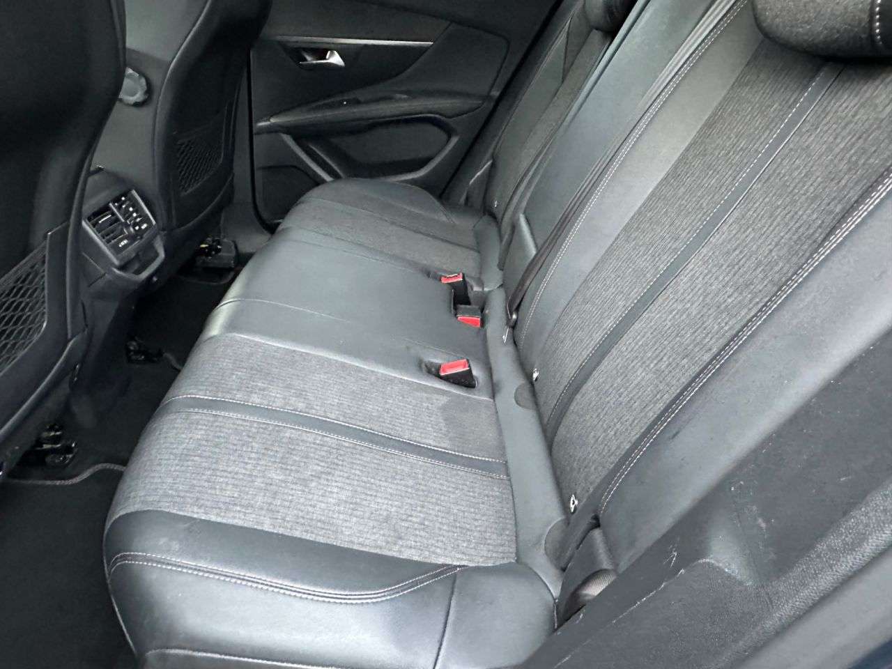 2019 PEUGEOT 3008 2019 PEUGEOT 3008