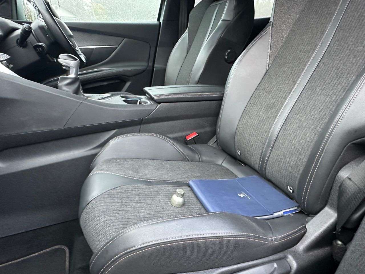 2019 PEUGEOT 3008 2019 PEUGEOT 3008