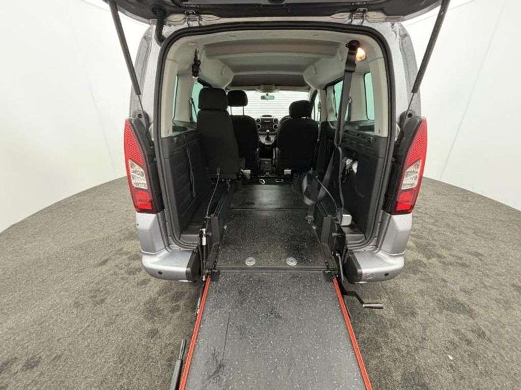 2017 PEUGEOT PARTNER TEPEE 2017 PEUGEOT PARTNER TEPEE