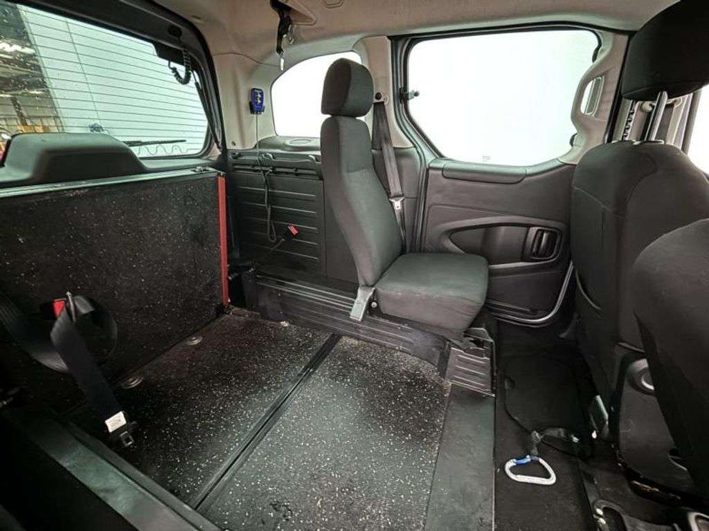 2017 PEUGEOT PARTNER TEPEE 2017 PEUGEOT PARTNER TEPEE