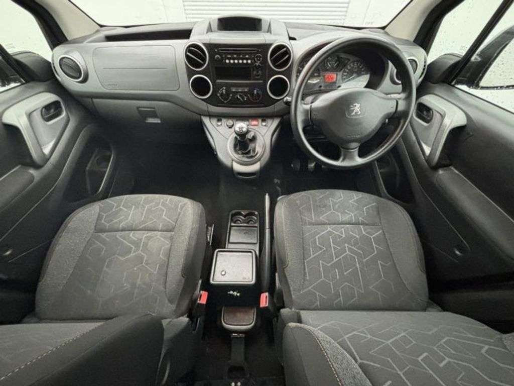 2017 PEUGEOT PARTNER TEPEE 2017 PEUGEOT PARTNER TEPEE