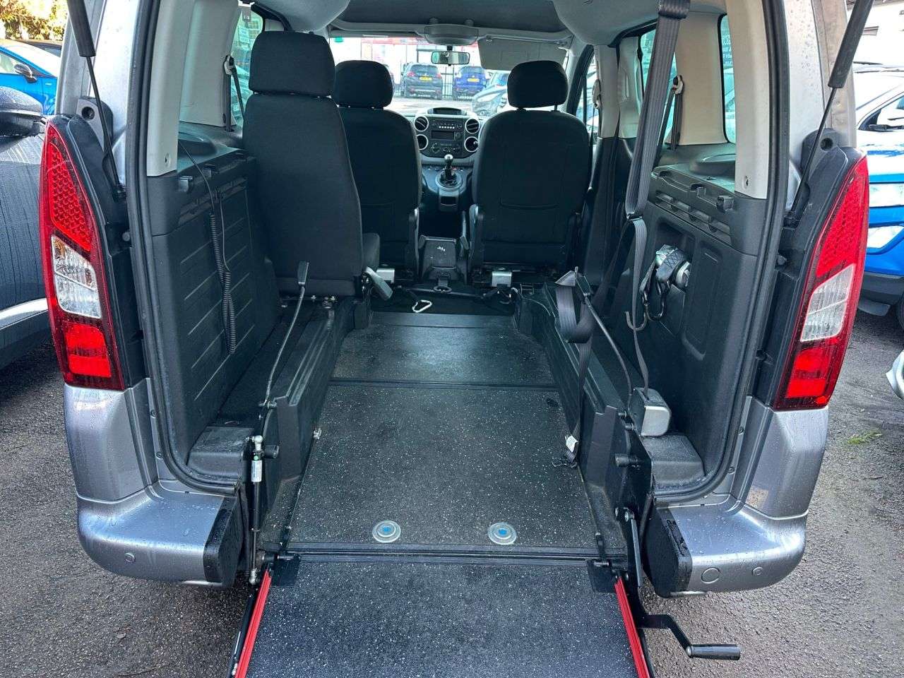 2017 PEUGEOT PARTNER TEPEE 2017 PEUGEOT PARTNER TEPEE