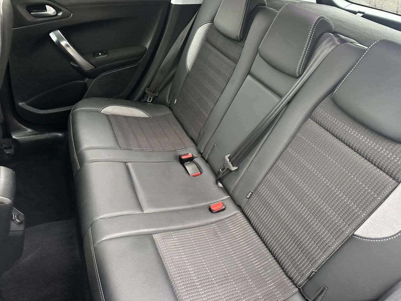 2019 PEUGEOT 2008 2019 PEUGEOT 2008