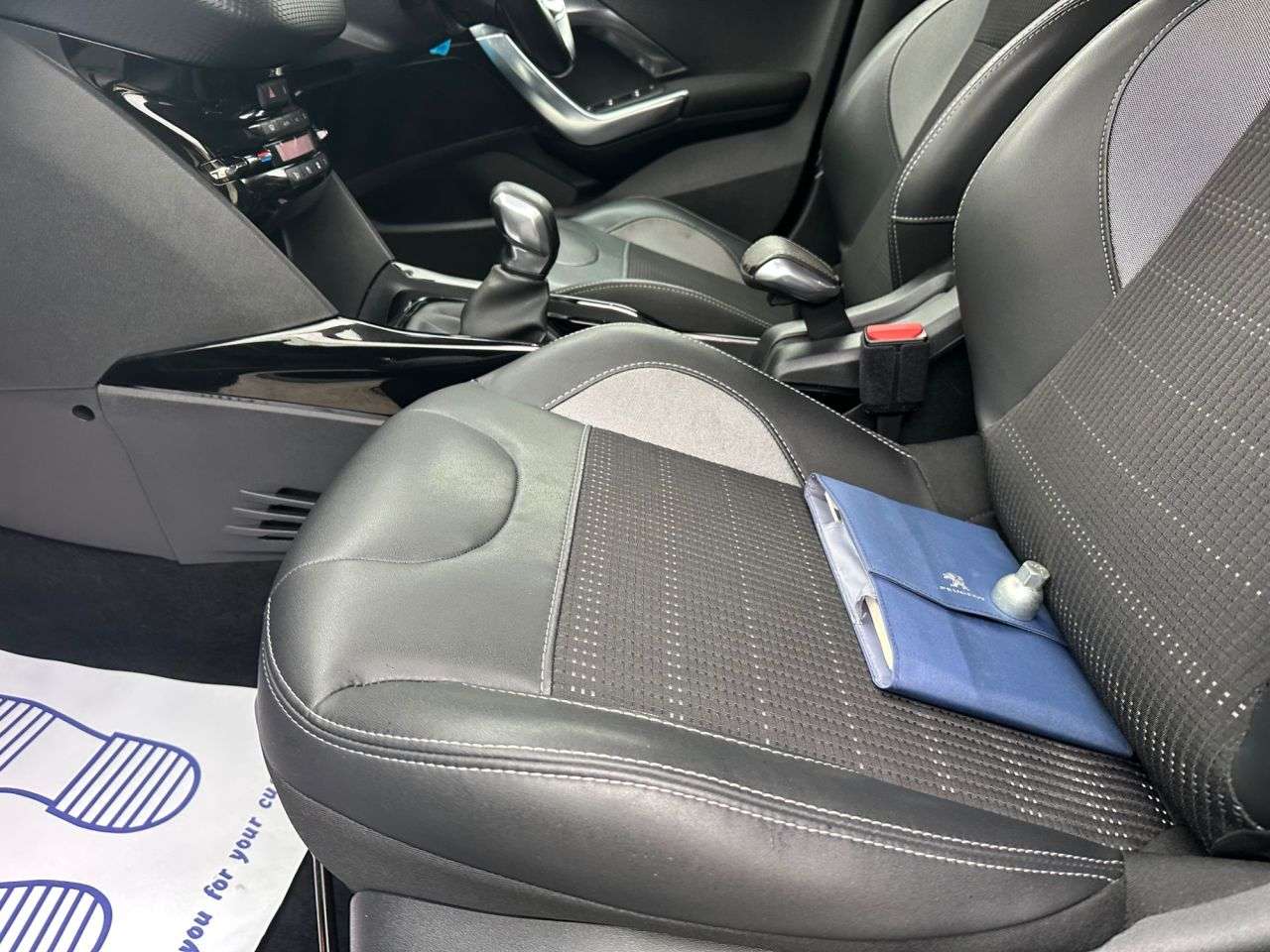 2019 PEUGEOT 2008 2019 PEUGEOT 2008