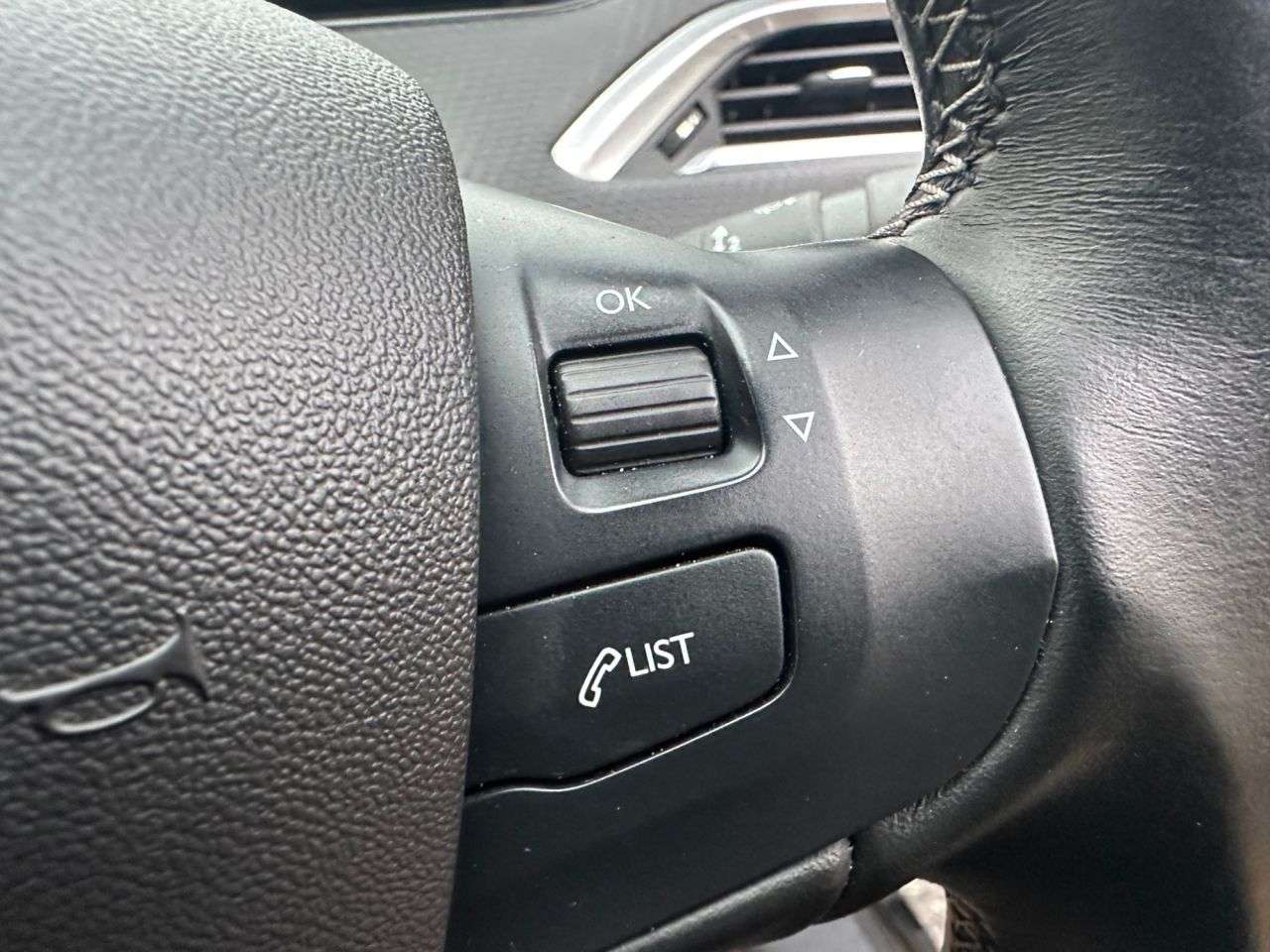 2019 PEUGEOT 2008 2019 PEUGEOT 2008