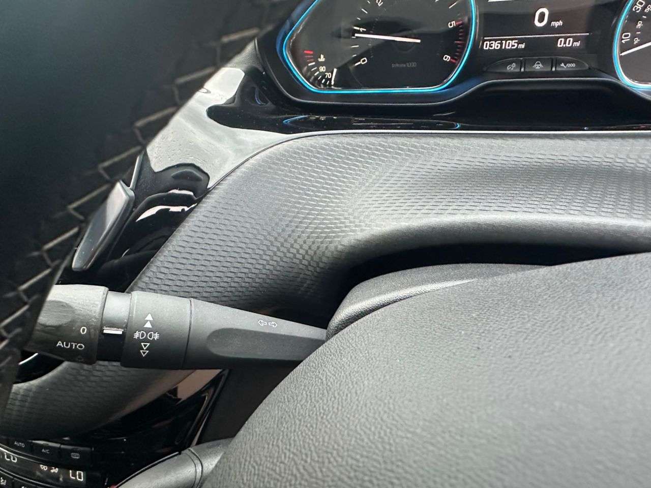 2019 PEUGEOT 2008 2019 PEUGEOT 2008