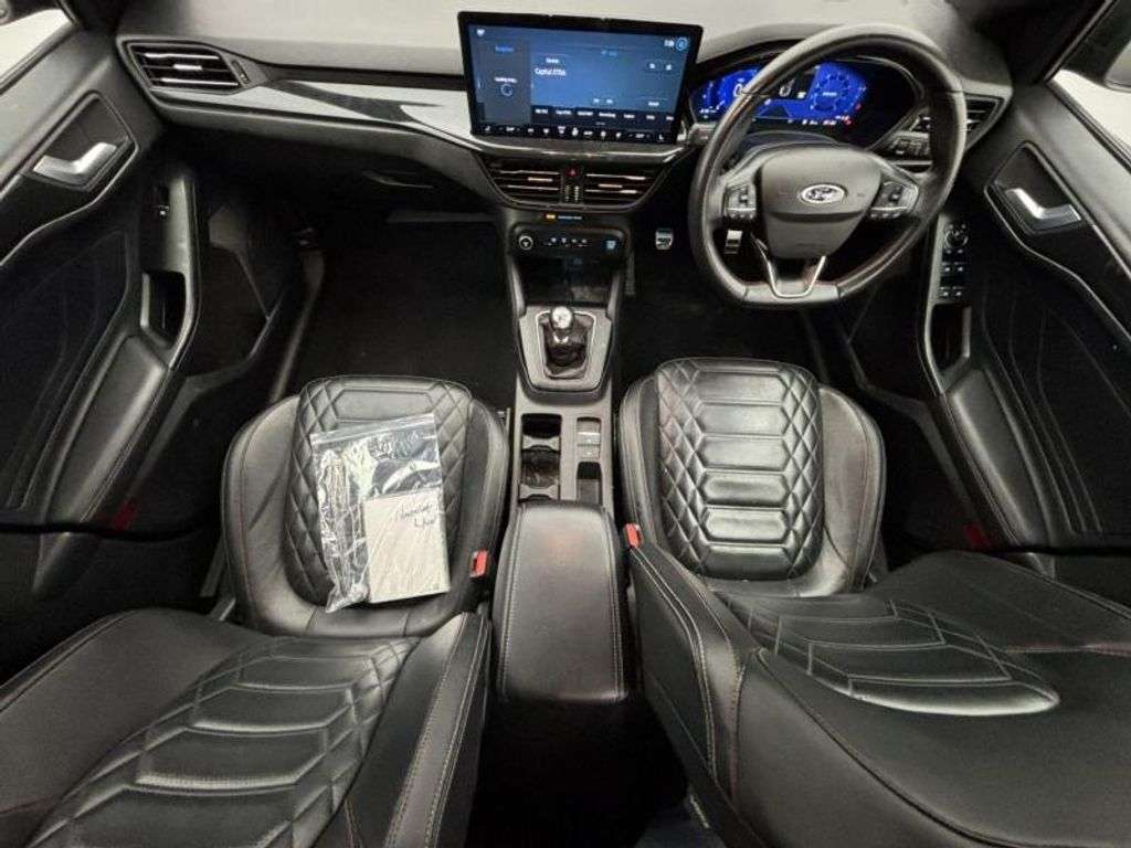 2022 FORD FOCUS 2022 FORD FOCUS